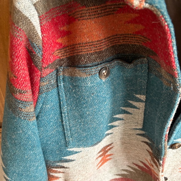 Aztec print Shacket - Picture 3 of 4